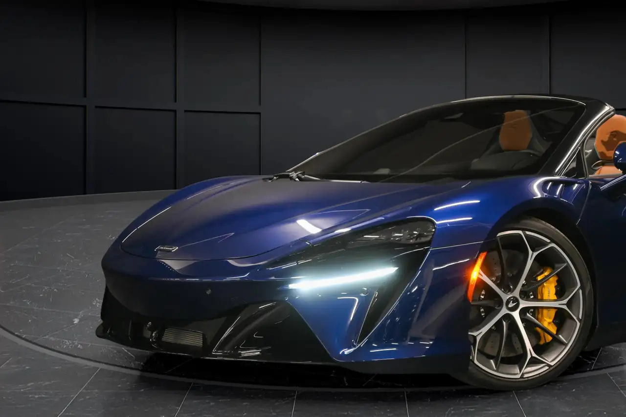 McLaren Artura fotografie McLaren Artura
