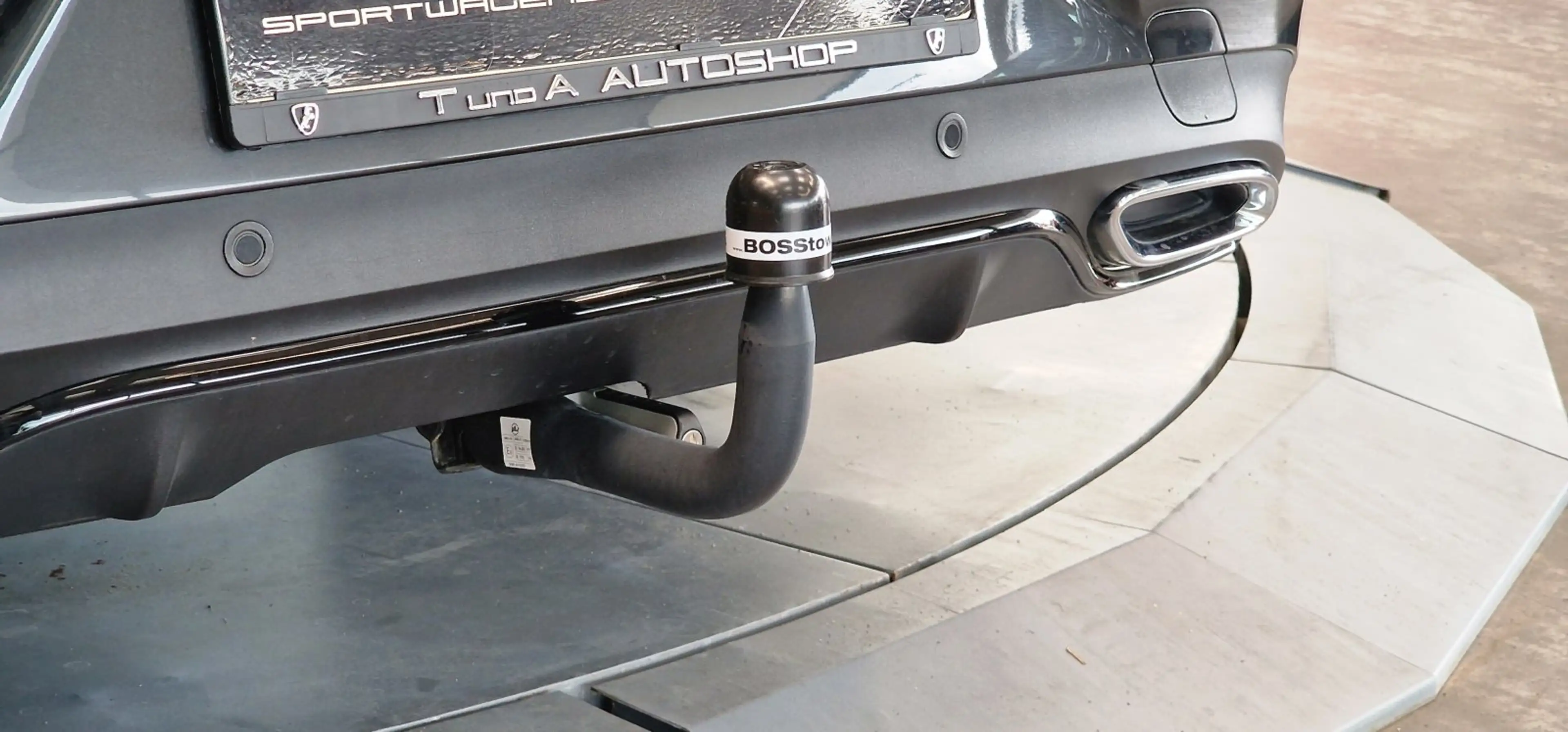 Mercedes-Benz CLS 350 d 4Matic AMG-Line Aut. *Schiebedach*360°*AHK* — photo 9