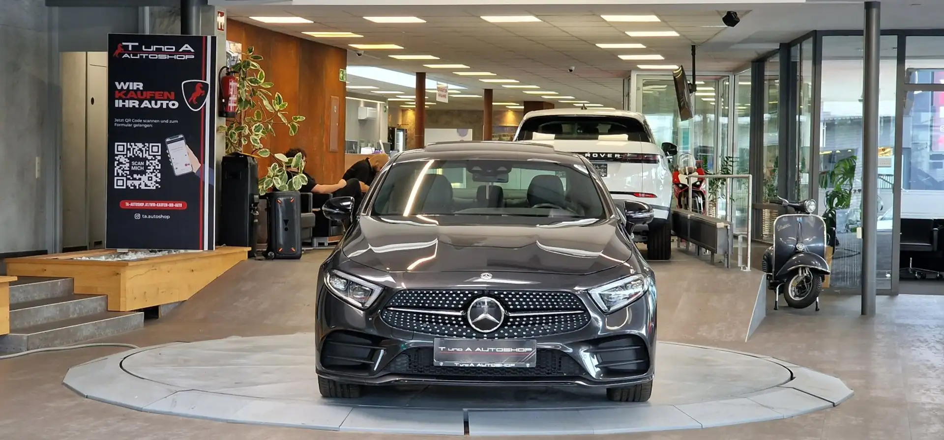 Mercedes-Benz CLS 350 d 4Matic AMG-Line Aut. *Schiebedach*360°*AHK* Grau - 2