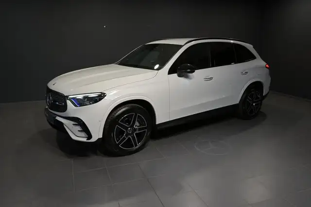 Mercedes-Benz GLC 300 e 4M AMG LINE PREMIUM/SOUND/360'/DISTRO