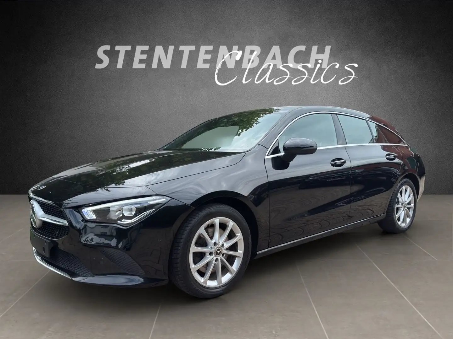 Mercedes-Benz CLA 220 d Shooting Brake Schwarz - 1