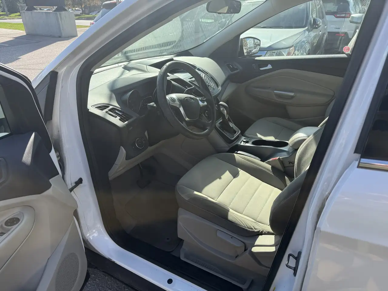 Ford Escape снимка Ford Escape