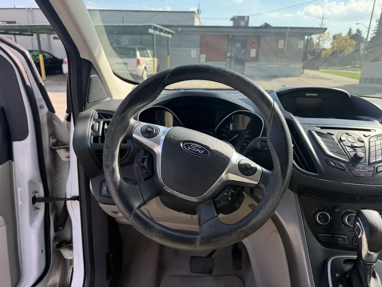 Ford Escape снимка Ford Escape