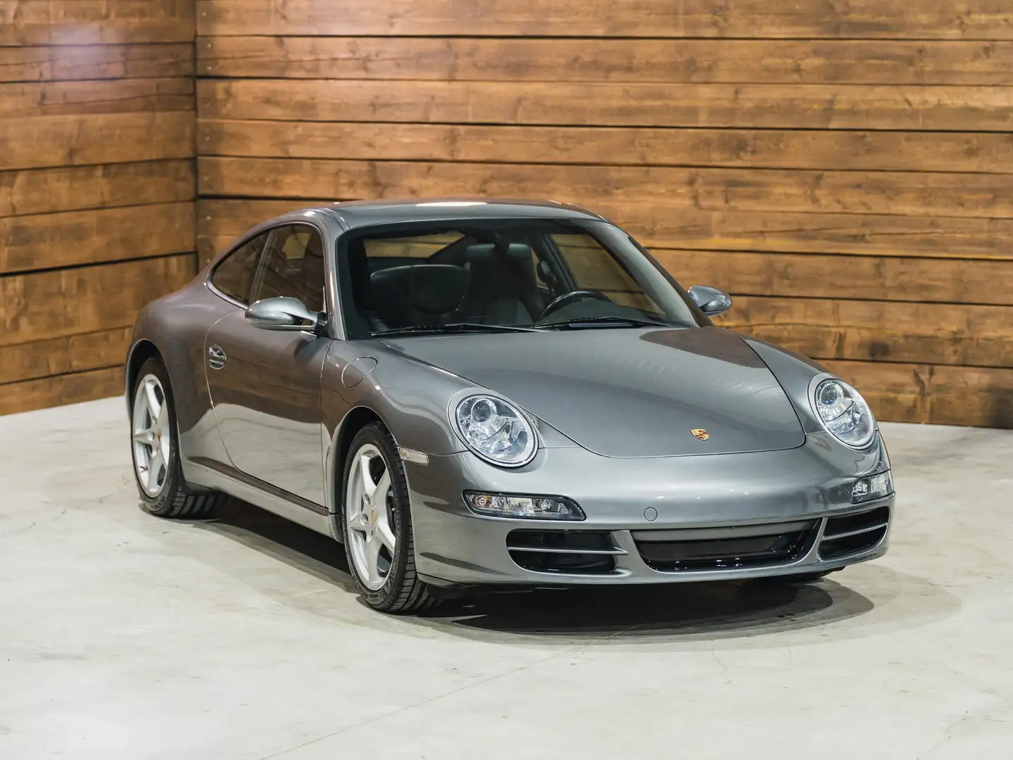 Porsche 997 997 CARRERA COUPÈ*SCHALTER*BOSE*TÜV 07.27 Grau - 2