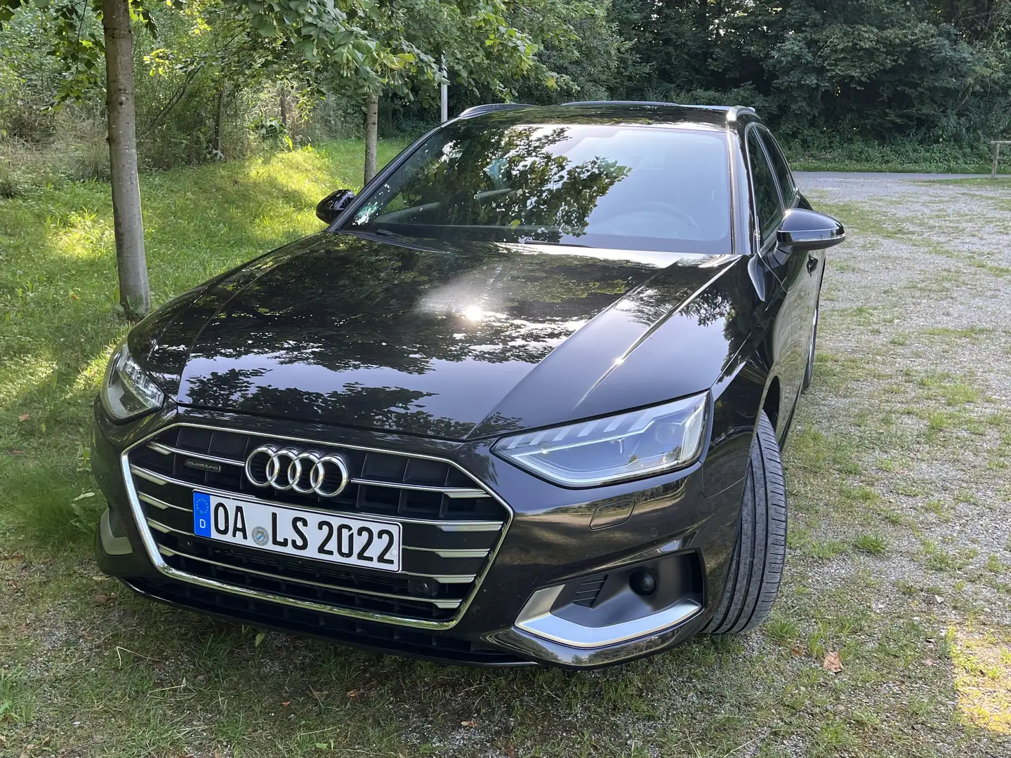 Audi A4 40 TDI quattro advanced Schwarz - 2