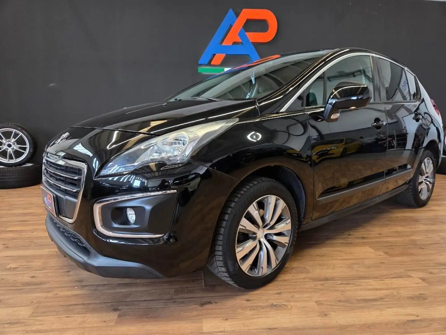 Peugeot 3008 1.6 HDi 115CV Business Nero - 1