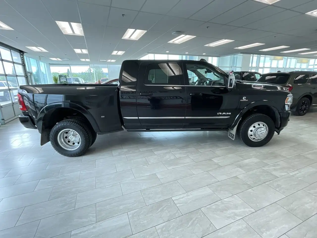 RAM 3500 photo RAM 3500