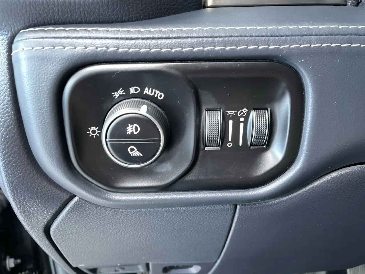 RAM 3500 photo RAM 3500