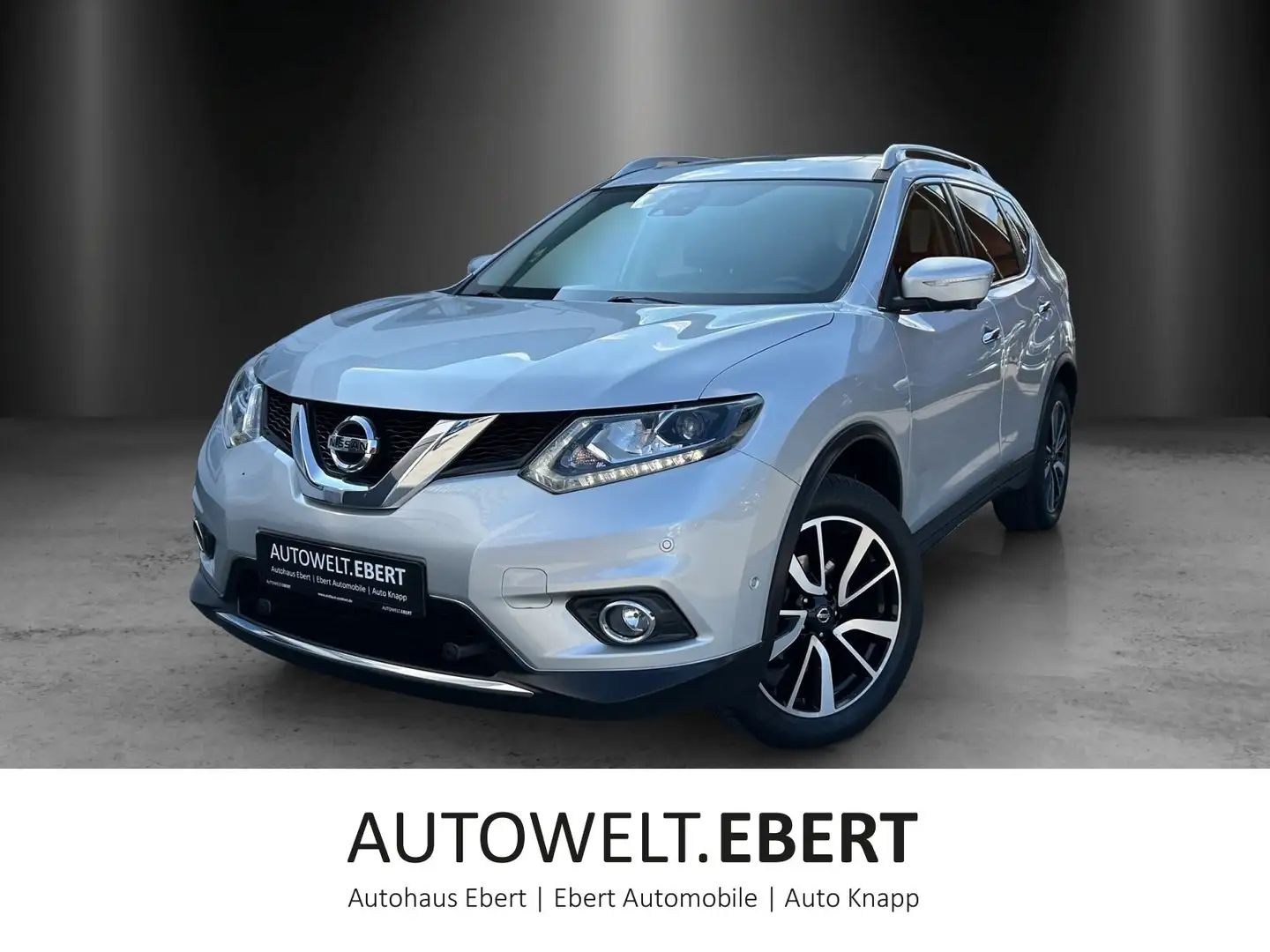 Nissan X-Trail 1.6 dCi 4x2 Tekna/LED/PANO-DACH/KAMERA/ Silber - 1