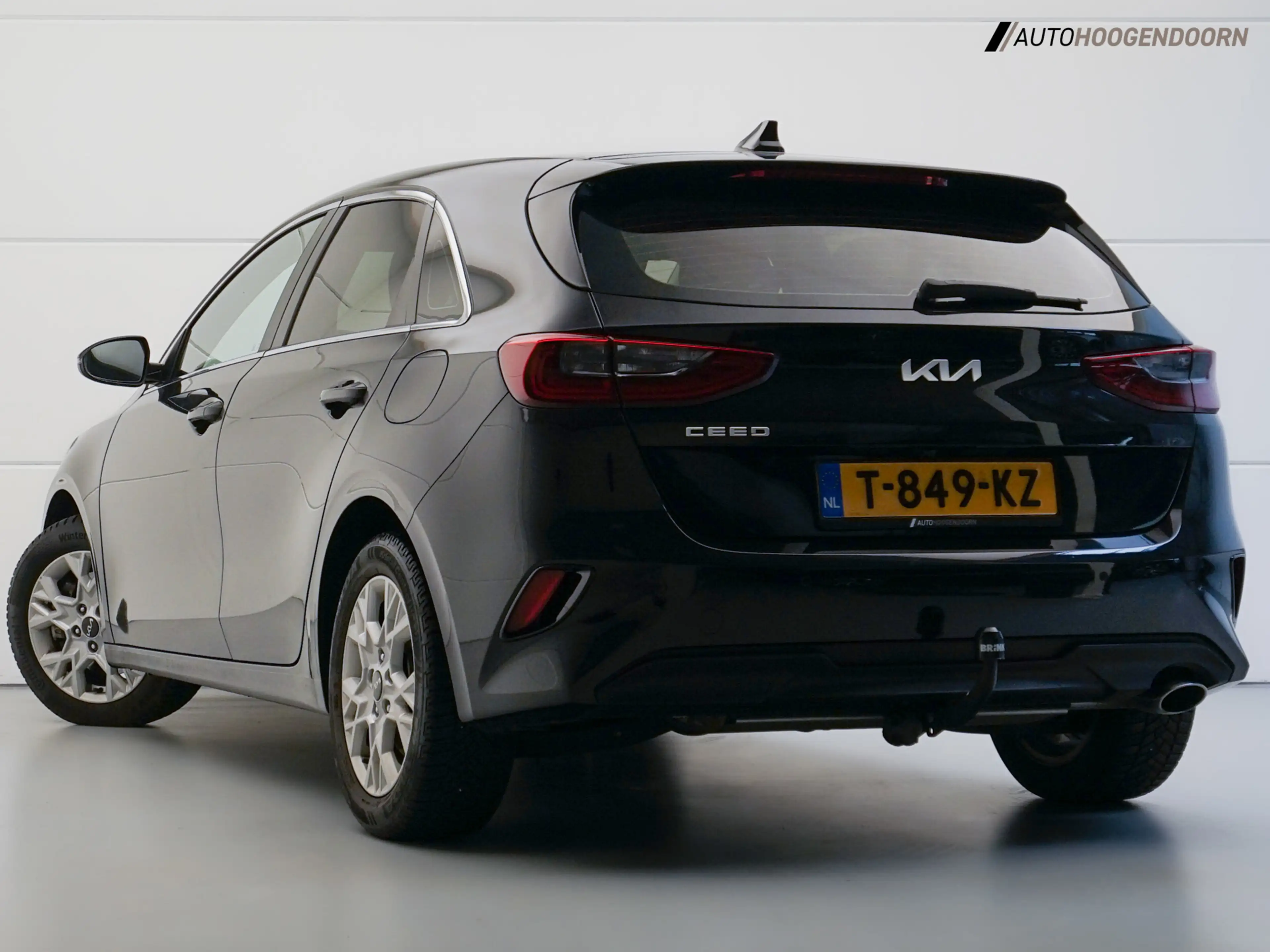 Kia Ceed / cee'd 1.5 T-GDi MHEV DynamicLine Luxe (APPLE CARPLAY,ACH — photo 3