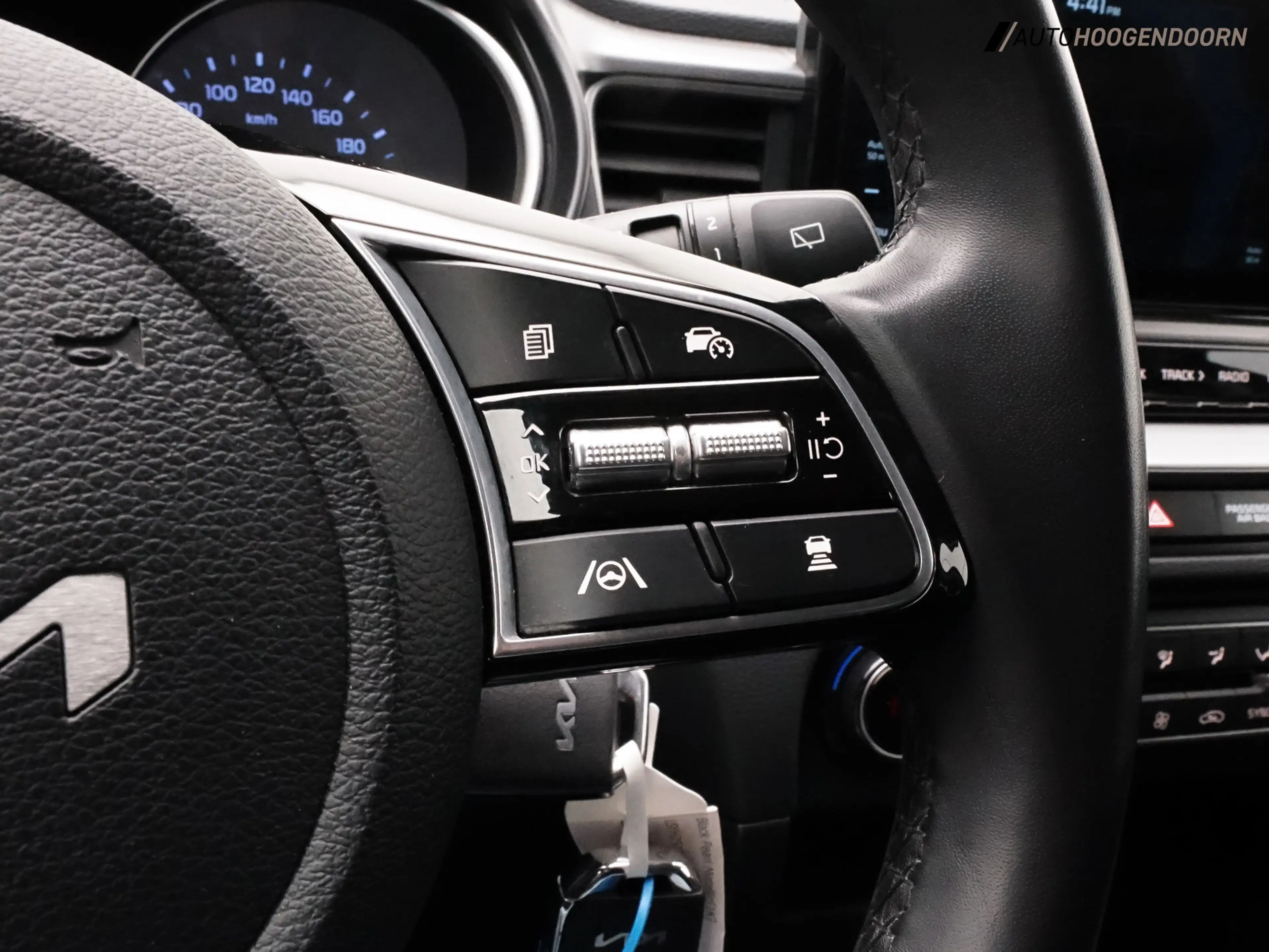 Kia Ceed / cee'd 1.5 T-GDi MHEV DynamicLine Luxe (APPLE CARPLAY,ACH — photo 19
