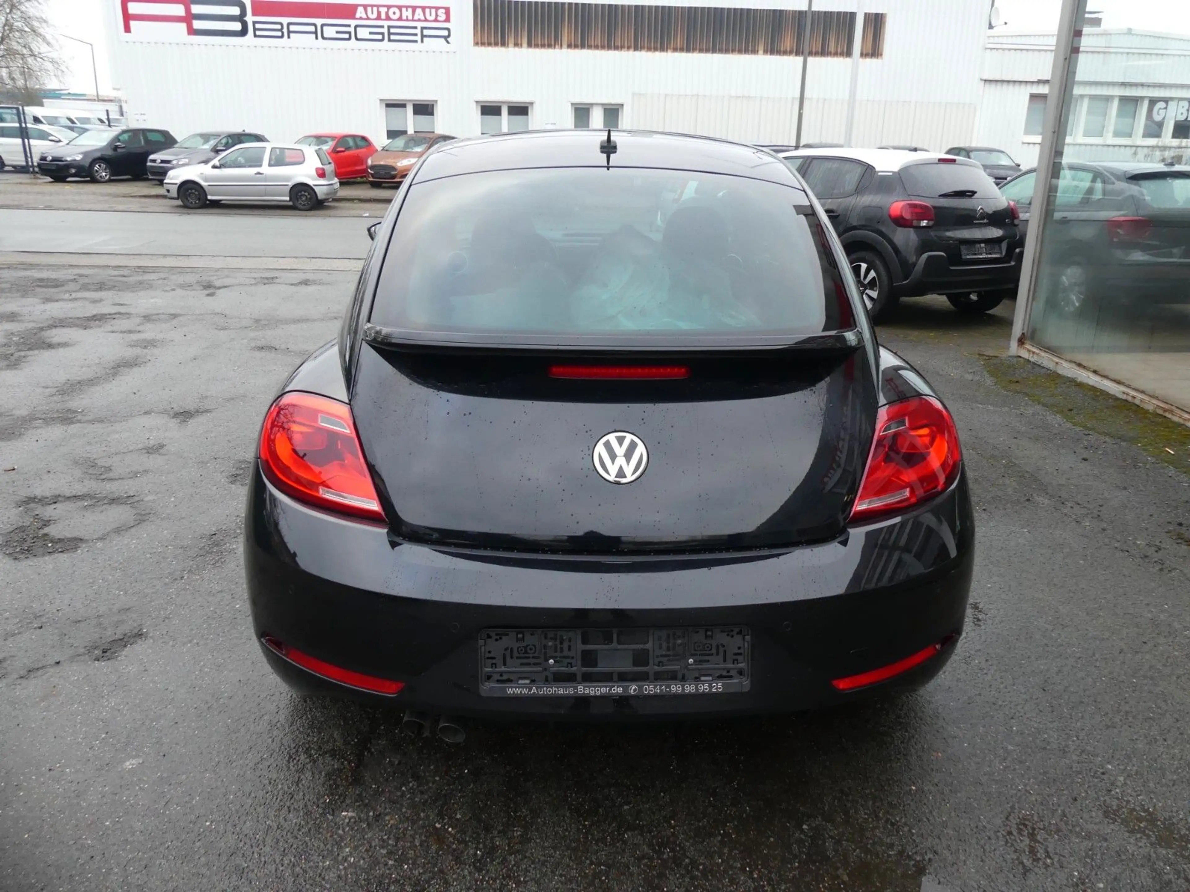 Volkswagen Beetle Lim. Design BMT DSG — photo 6