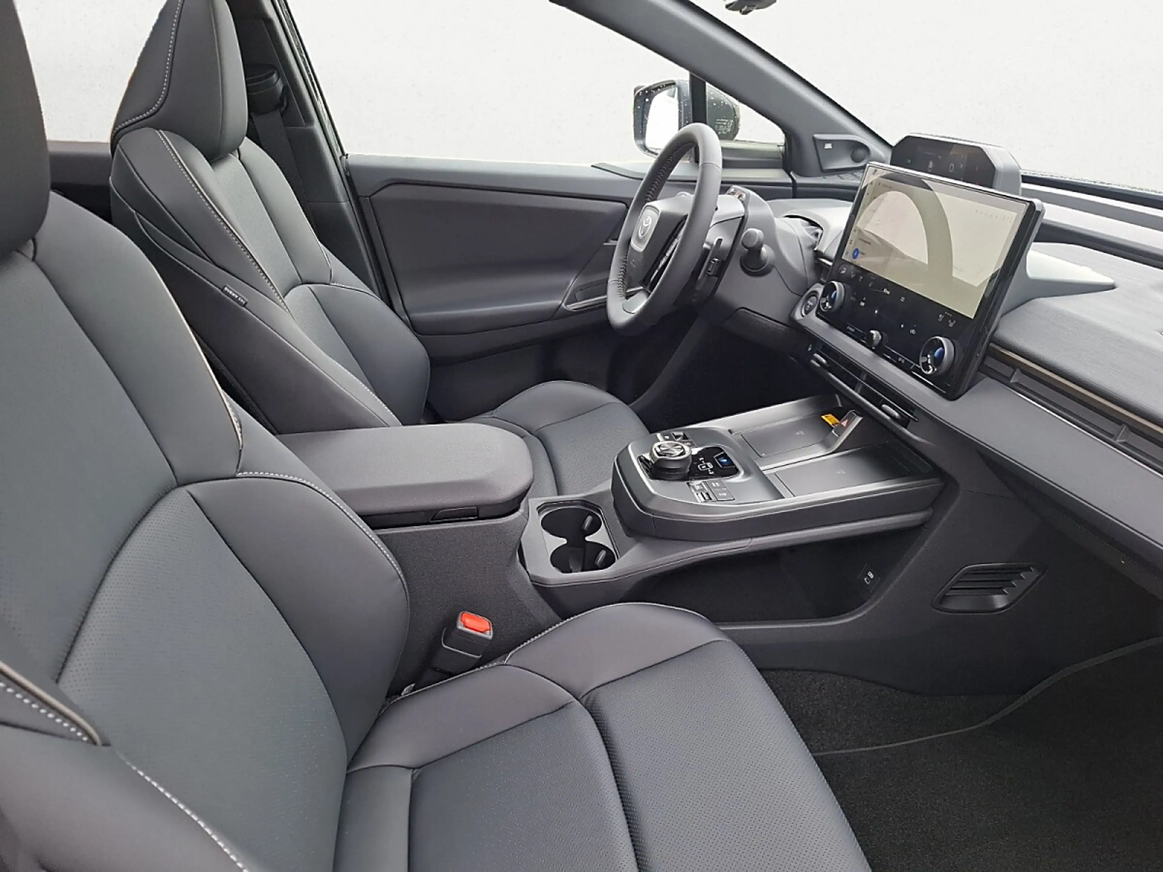Toyota bZ4X BZ4X Touring Elektro 74,7kWh AWD Lounge mit JBL... — photo 12