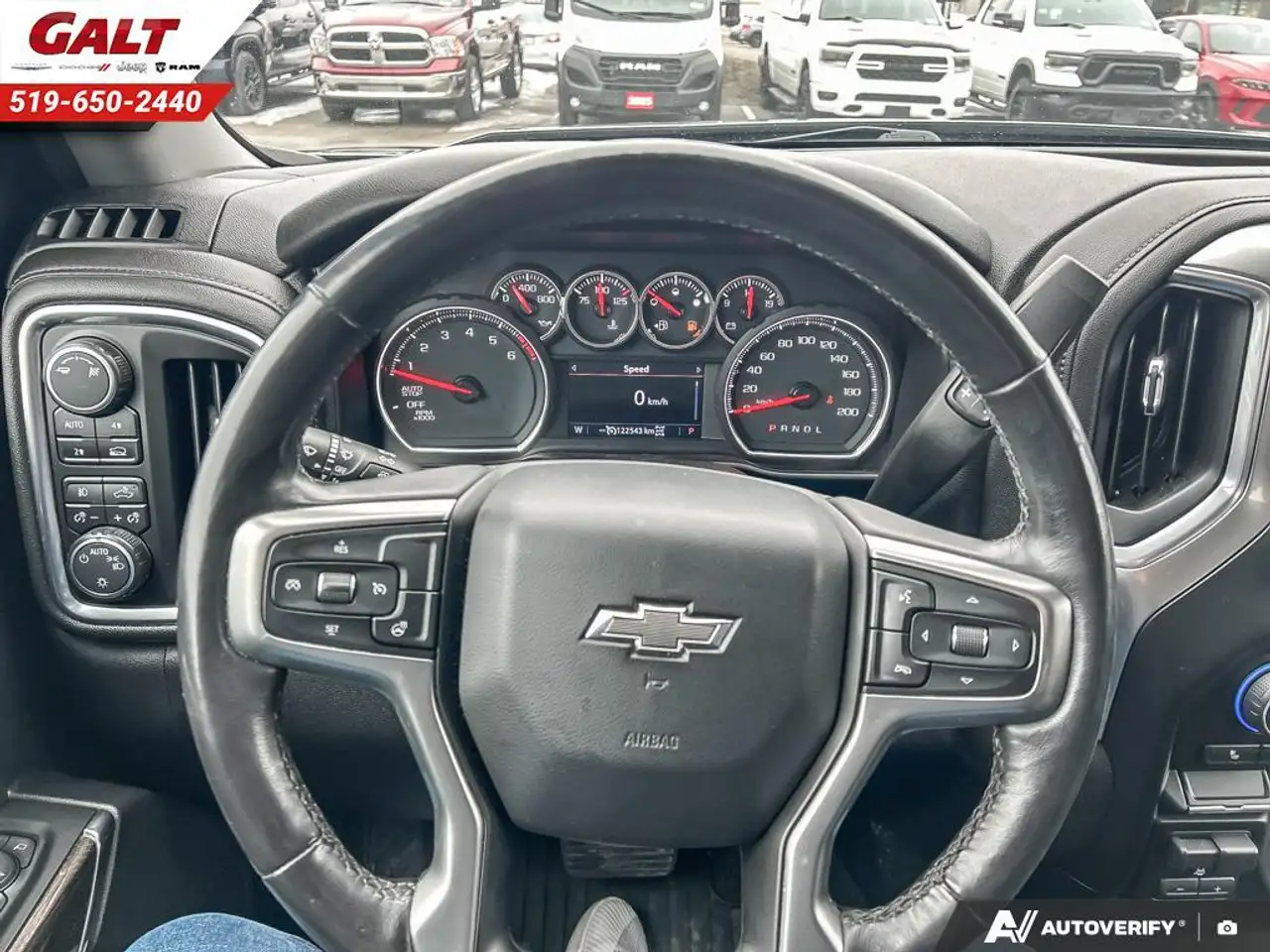 Chevrolet Silverado 1500 снимка Chevrolet Silverado 1500