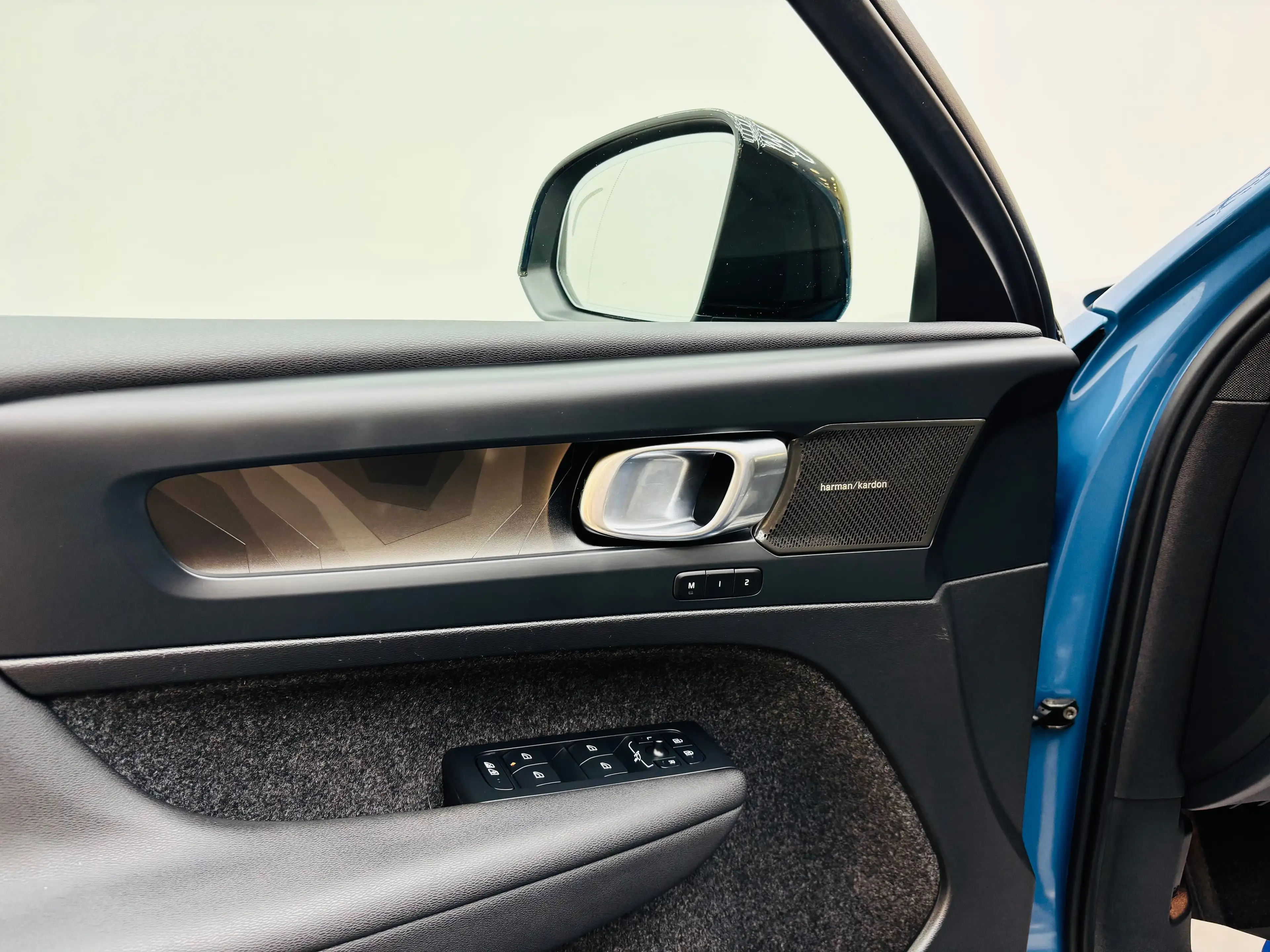 Volvo C40 ✅1AN GARANTIE✅ULTIMATE✅TVA DÉDUCTIBLE✅PAN — photo 13