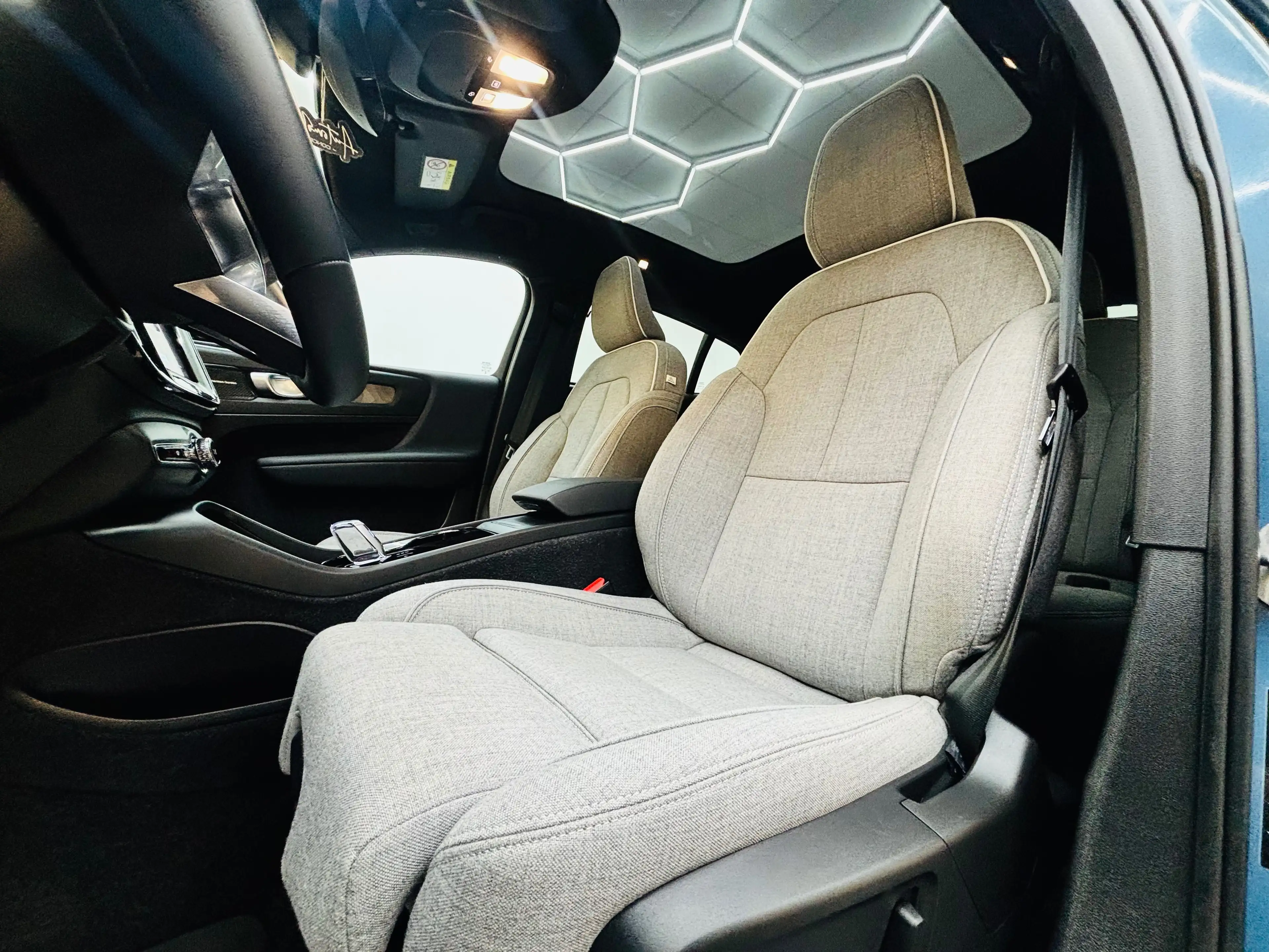 Volvo C40 ✅1AN GARANTIE✅ULTIMATE✅TVA DÉDUCTIBLE✅PAN — photo 14