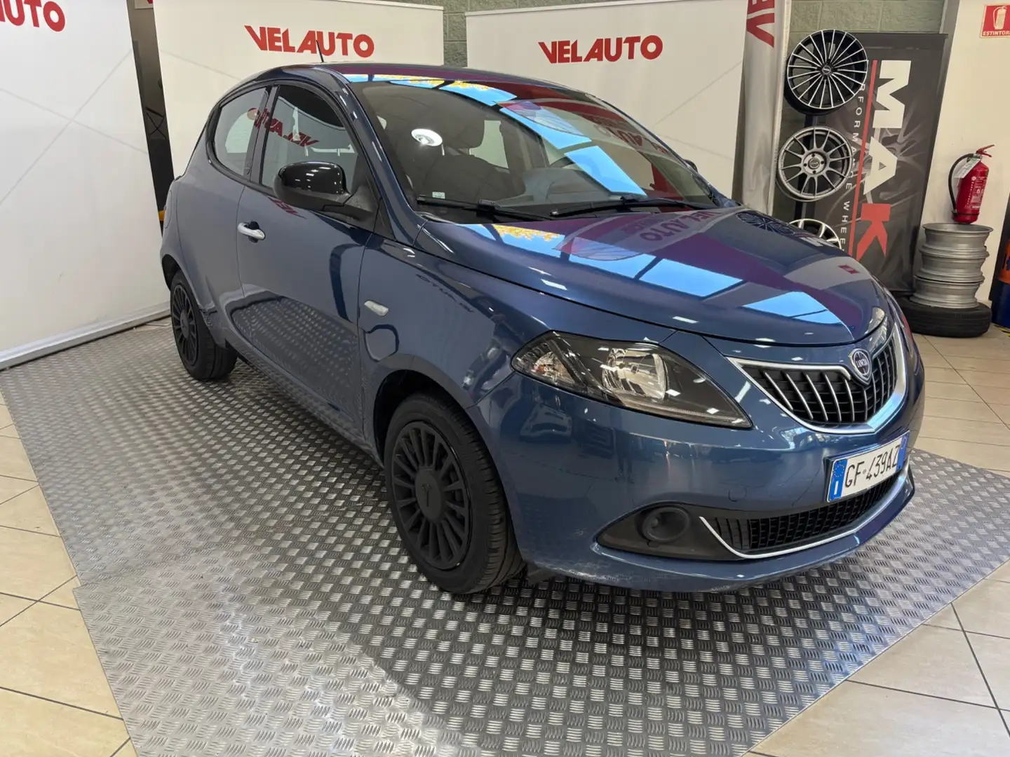 Lancia Ypsilon Ypsilon 1.0 FireFly 5 porte S&S Hybrid Ecochic Sil Blu/Azzurro - 2