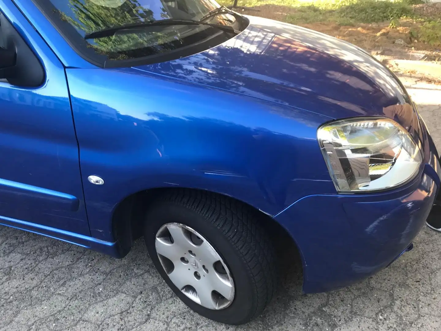 Citroen Berlingo Berlingo Multispace 1.4i Plus Bivalent Blau - 1