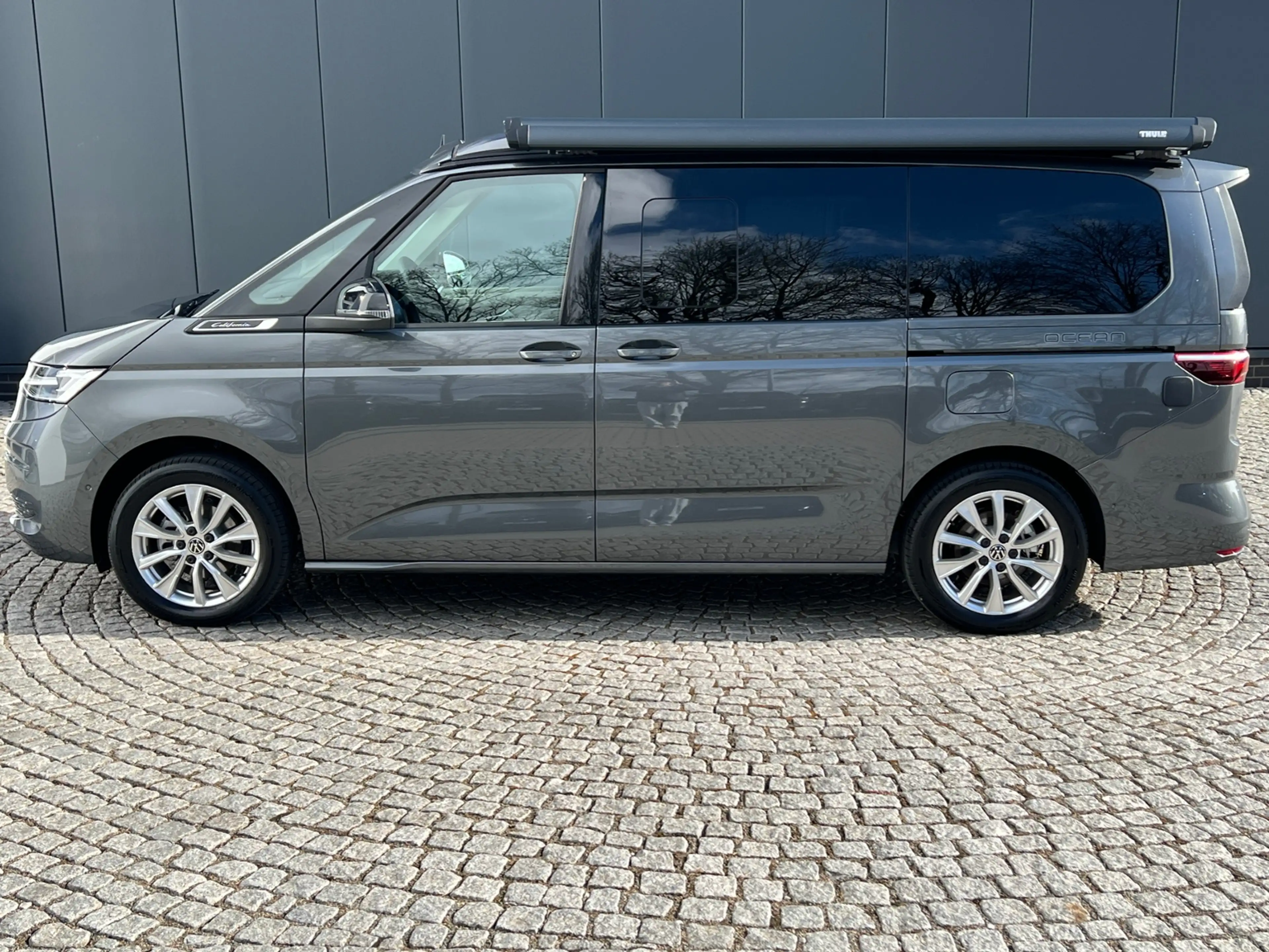 Volkswagen T7 California Ocean 2.0 TDI DSG *AHK, IQ.Light, Markise, 18" LM — photo 3