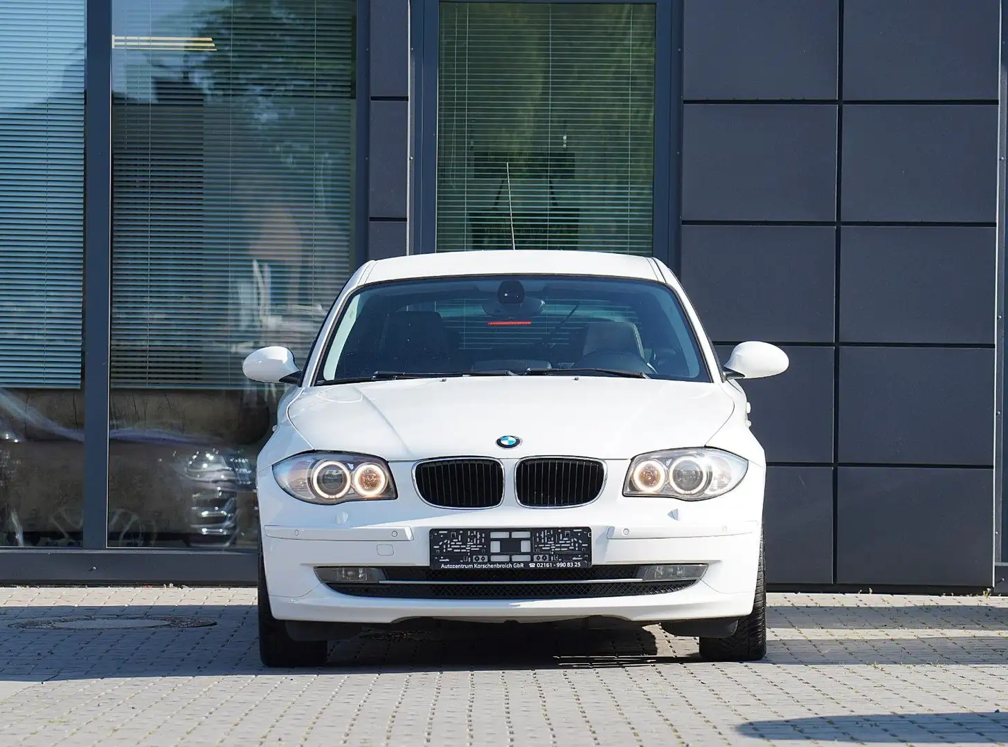 BMW 120 i *MIT 2 JAHREN GARANTIE !!!* Weiß - 2
