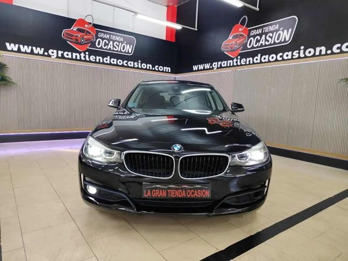BMW 318 318d Negro - 2