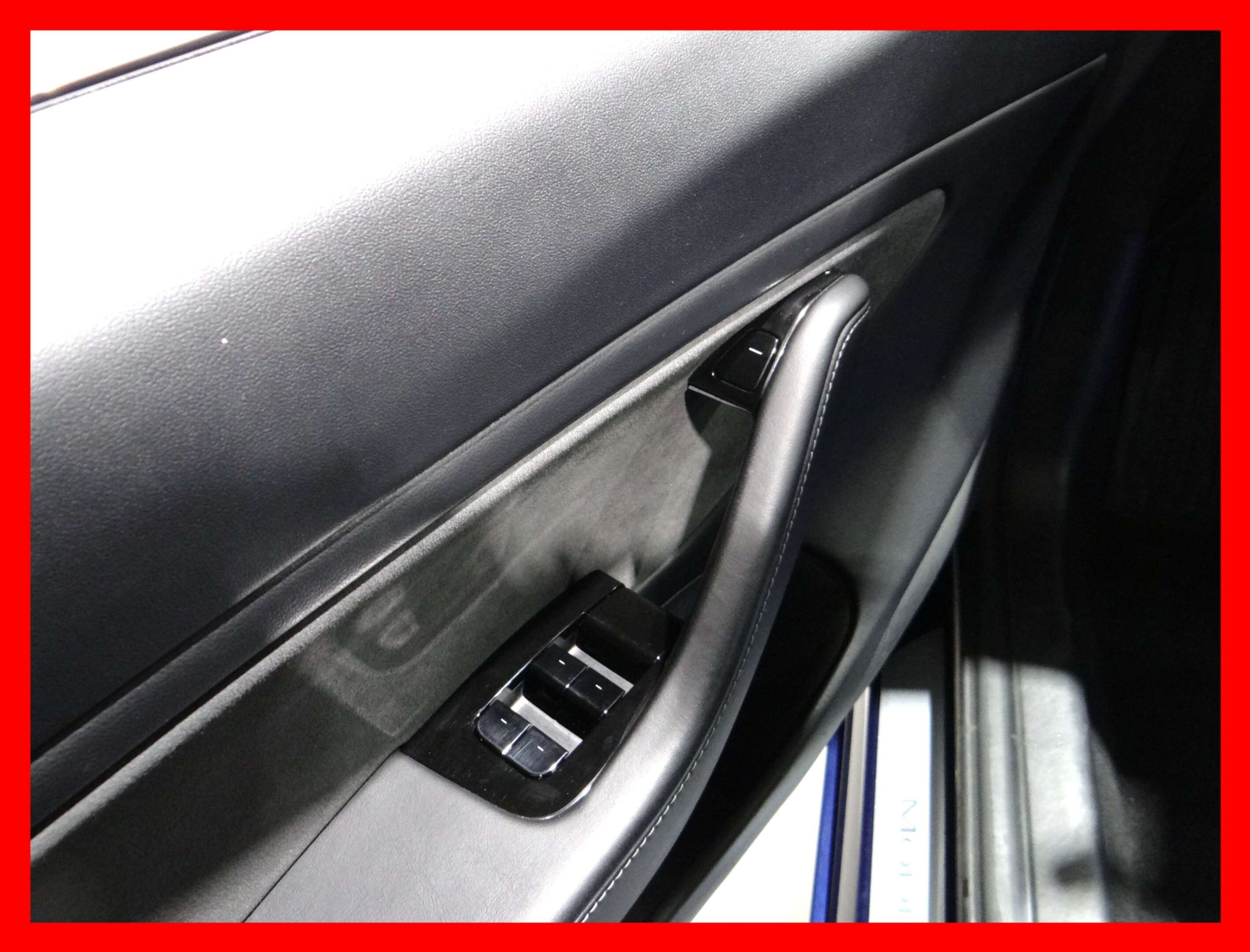 2018 Tesla Model 3 LONG RANGE *AUTOPILOT/NAVI/BACKUP CAM/PANO ROOF/LO thumb 34