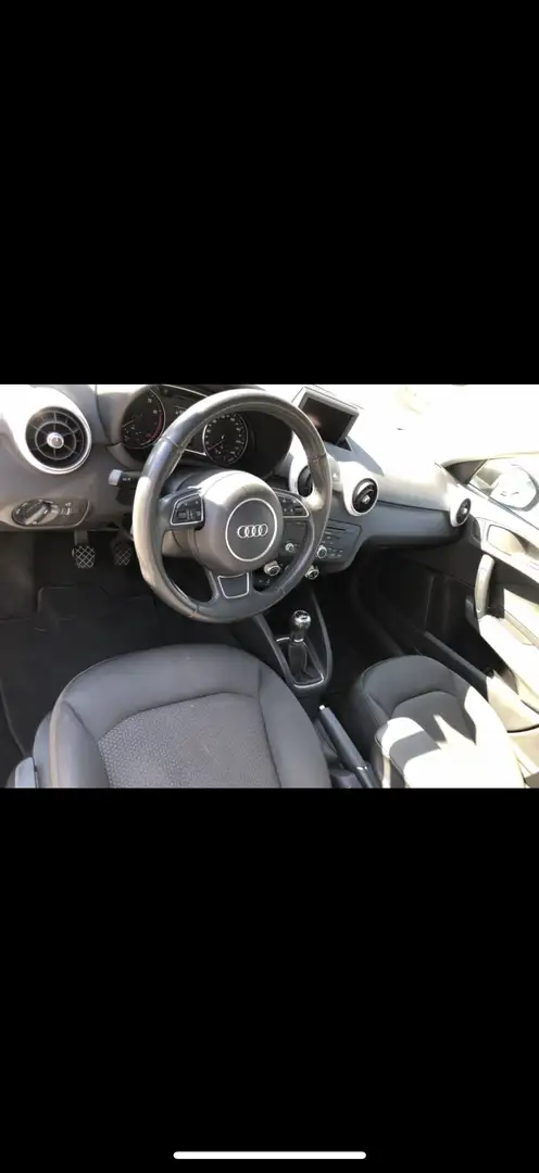 Audi A1 SB 1,2 TFSI  S-Line Admired 2014 mit 4 Zylinder - 2