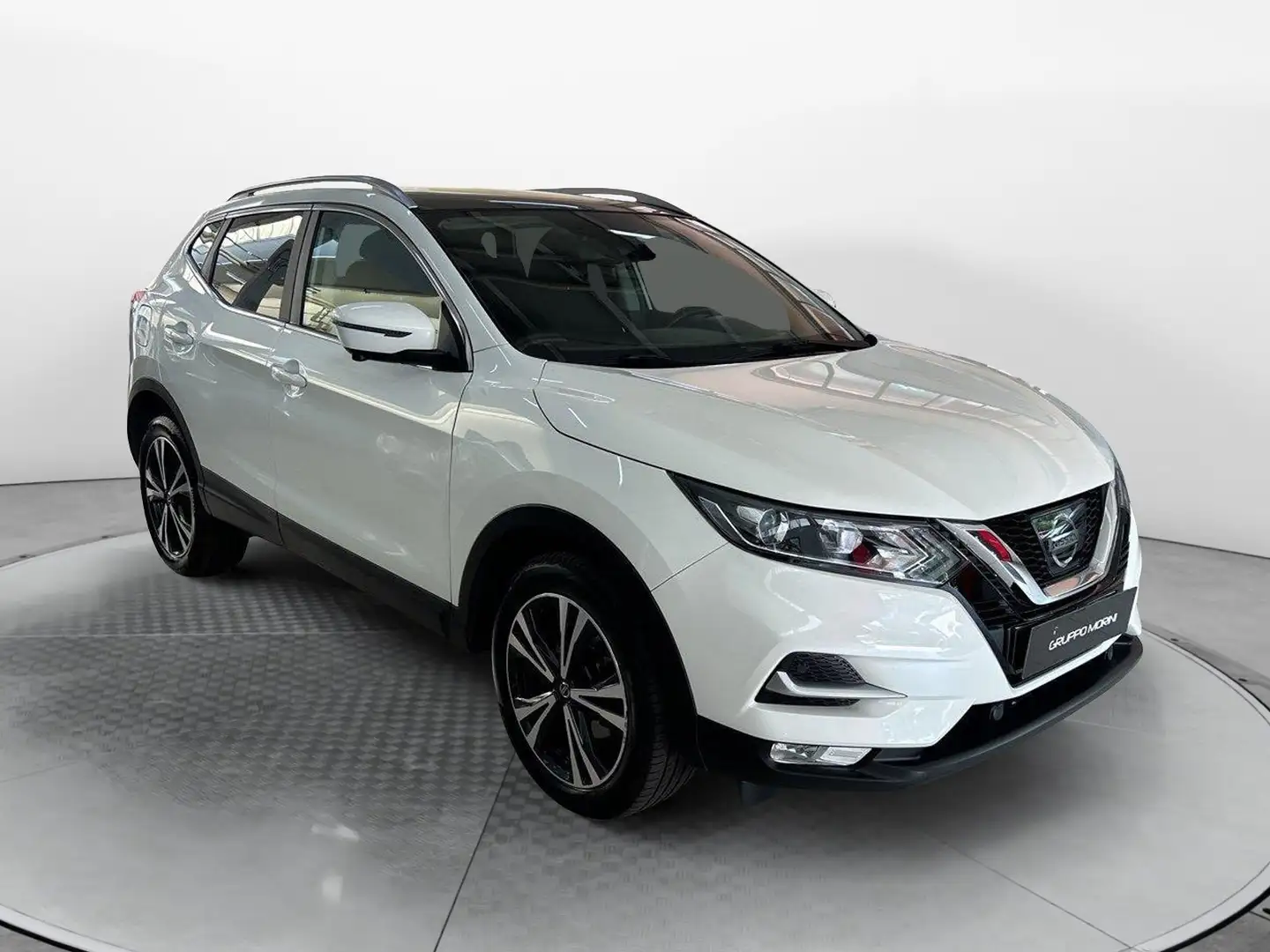 Nissan Qashqai 1.6 DIG-T N-Connecta - 2