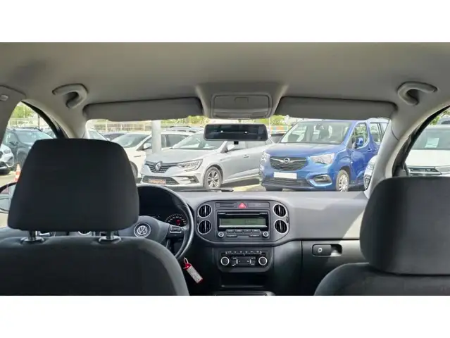 Volkswagen Golf Plus view 10