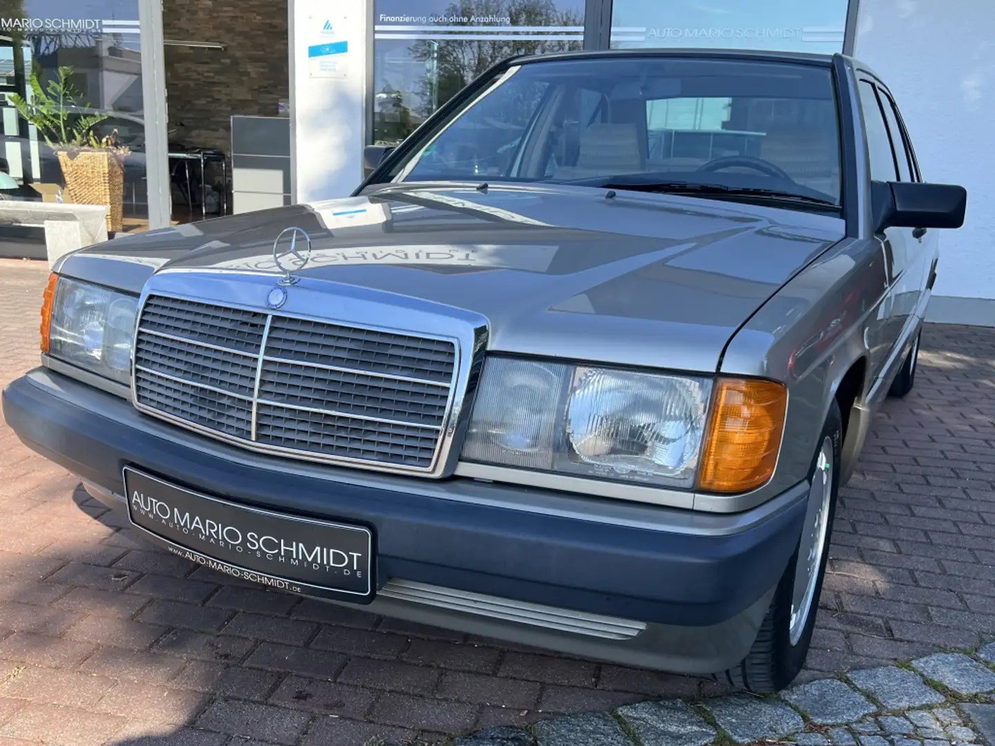 Mercedes-Benz 190 E 1.8l Automatik*Alu*SSD*2.Hand*org. KM* Silber - 2