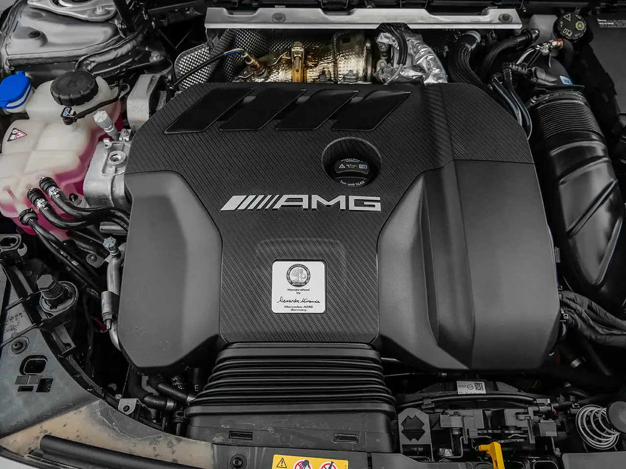 Mercedes-Benz CLA снимка Mercedes-Benz CLA