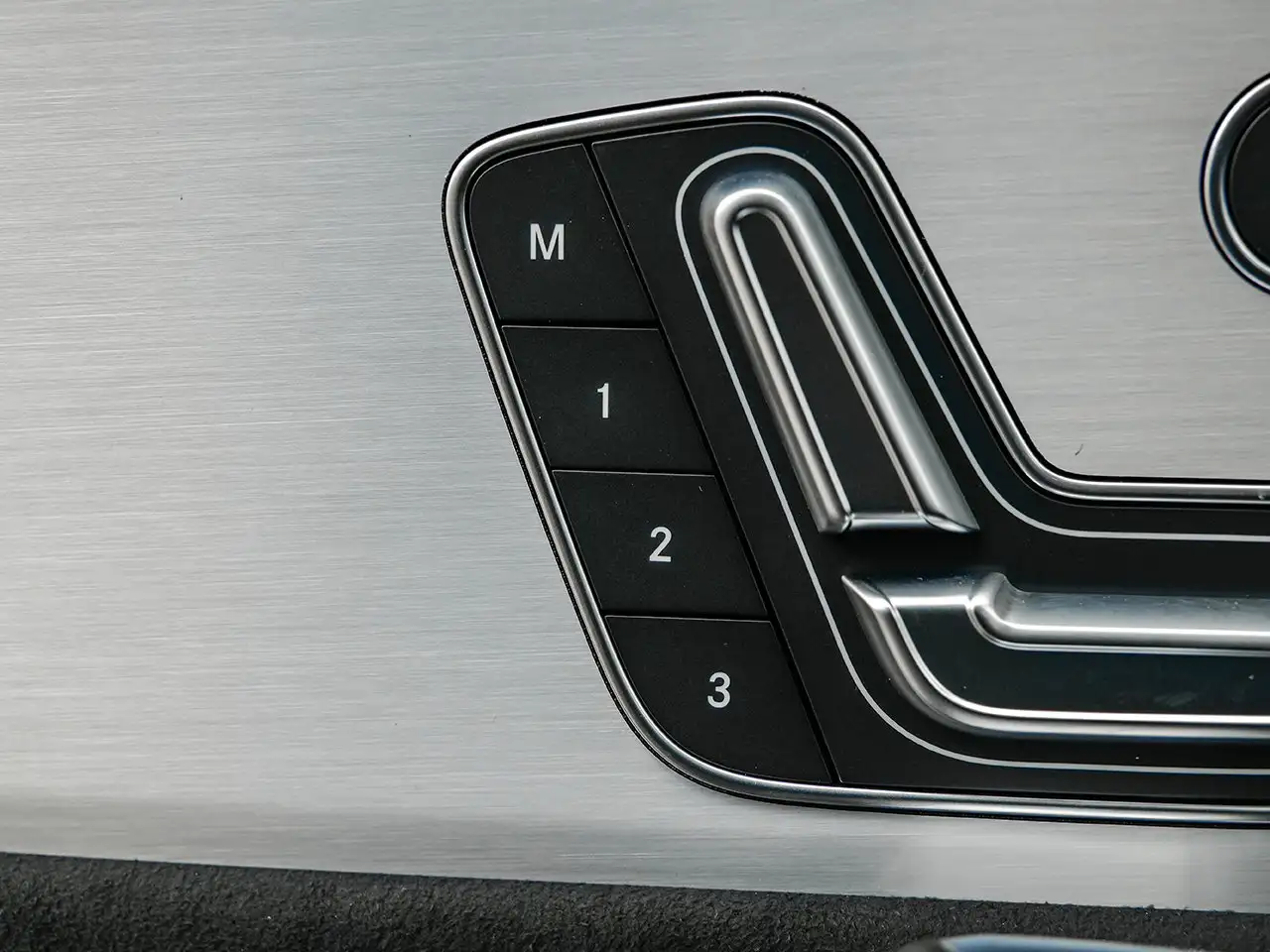 Mercedes-Benz CLA снимка Mercedes-Benz CLA