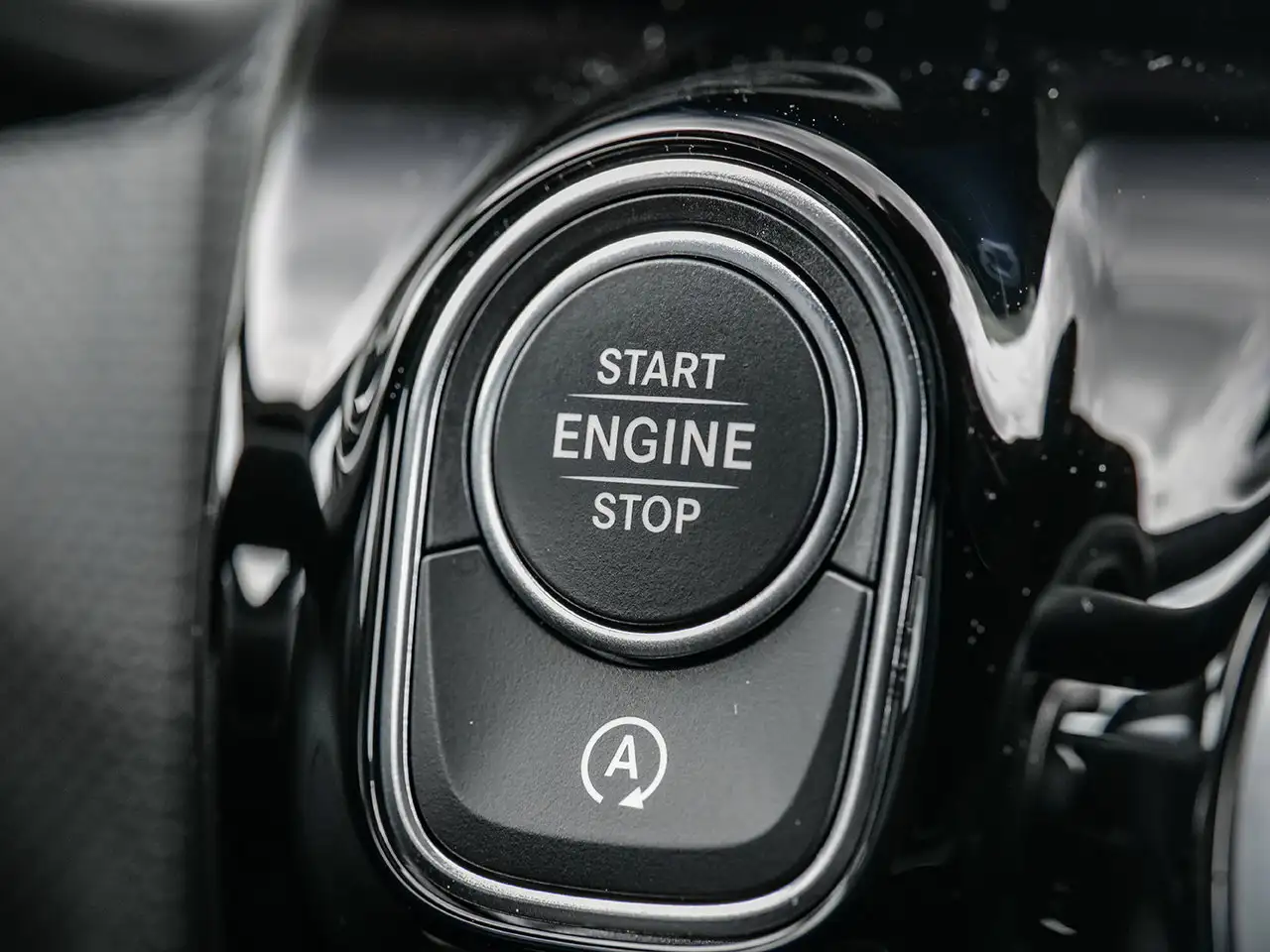 Mercedes-Benz CLA снимка Mercedes-Benz CLA