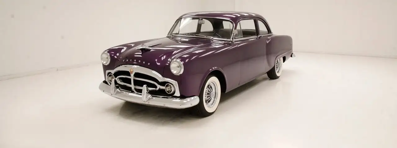 Packard 200 Club Sedan, foto 1