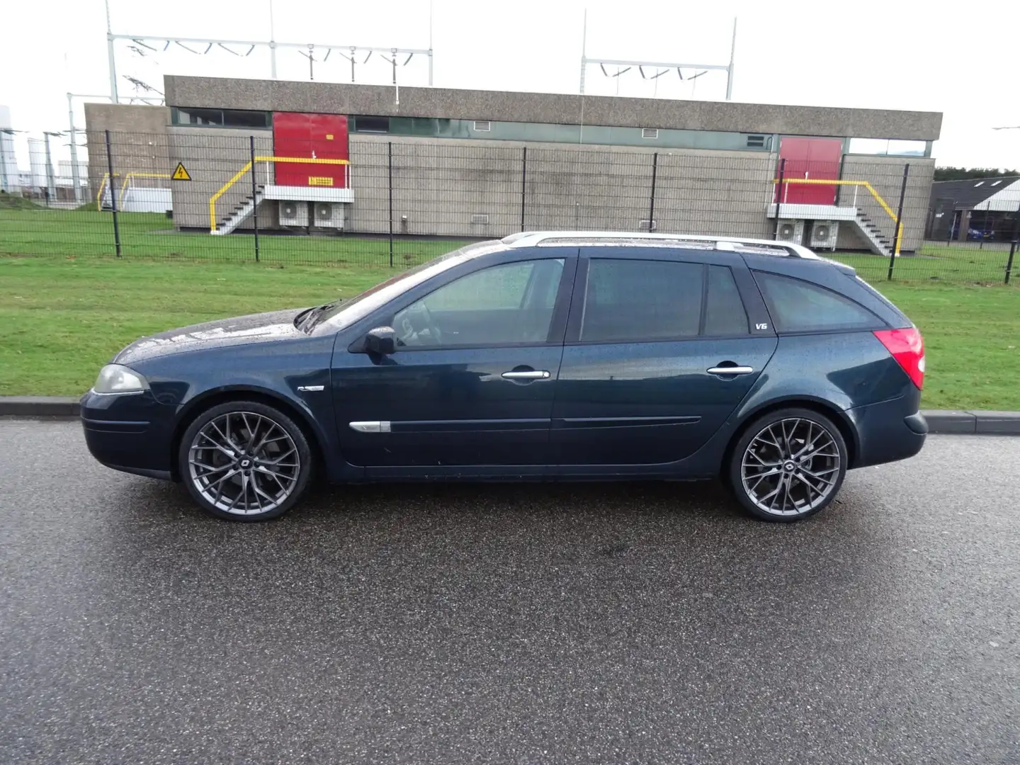 Renault Laguna Grand Tour 3.0 V6 Initiale Grün - 2