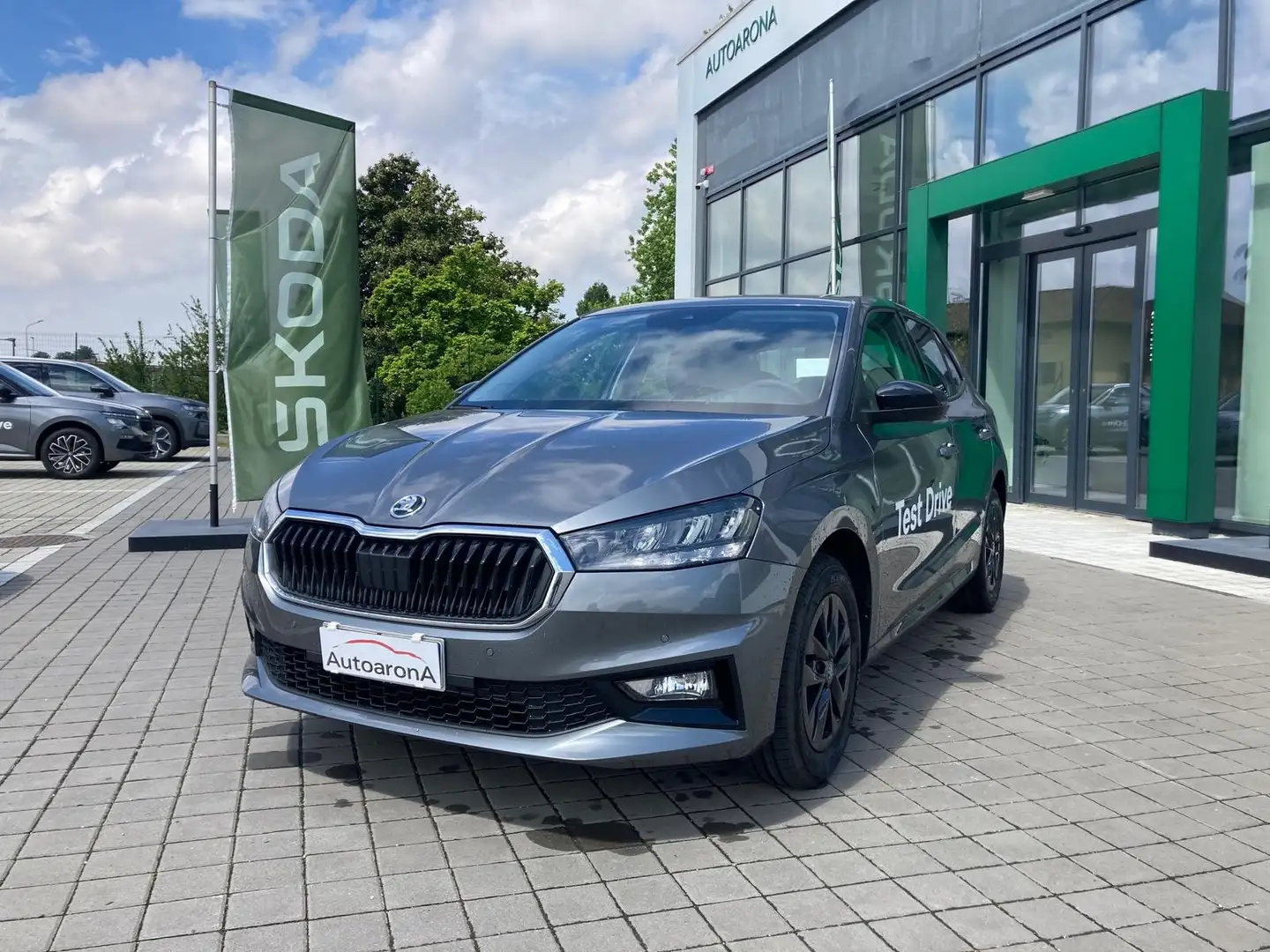 Skoda Fabia Fabia 1.0 mpi evo Young Edition 80cv Grigio - 1