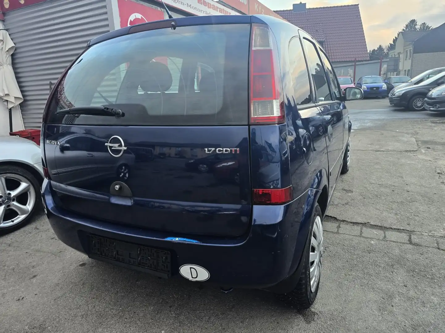 Opel Meriva DIESEL,Grüne Plak. TÜV NEU!! 03/27 - 2