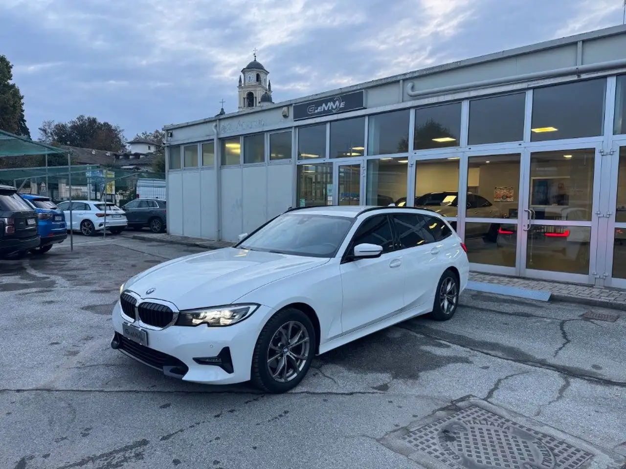 BMW 320