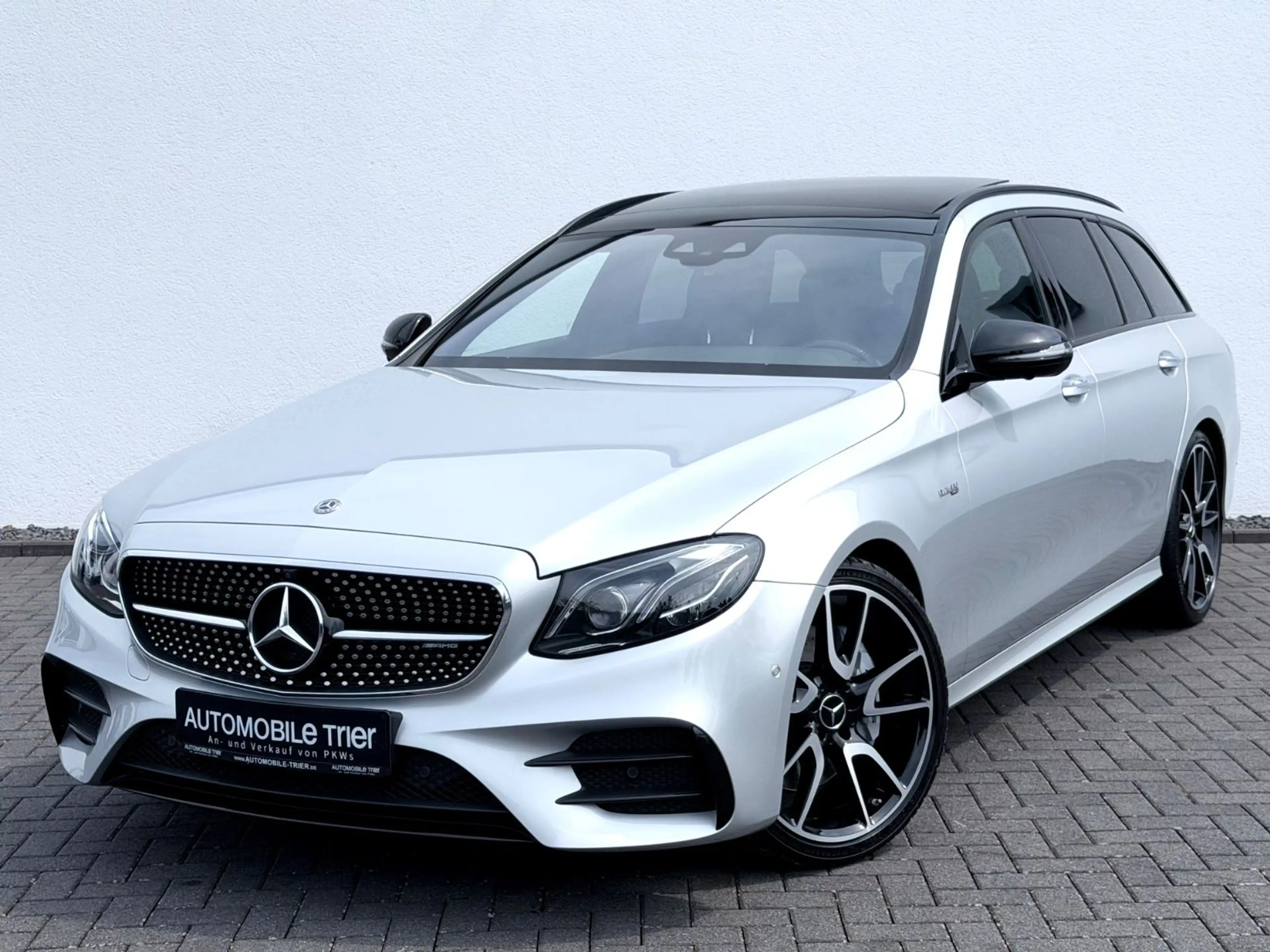 Mercedes-Benz E 43 AMG 4Matic /PANO/LED/360°CAM/BURMESTER/AHK/