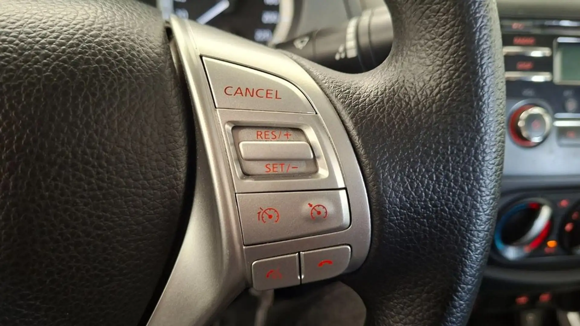 Nissan Navara Doble Cab. 2.3dCi 120kW160CV Blanco - 2