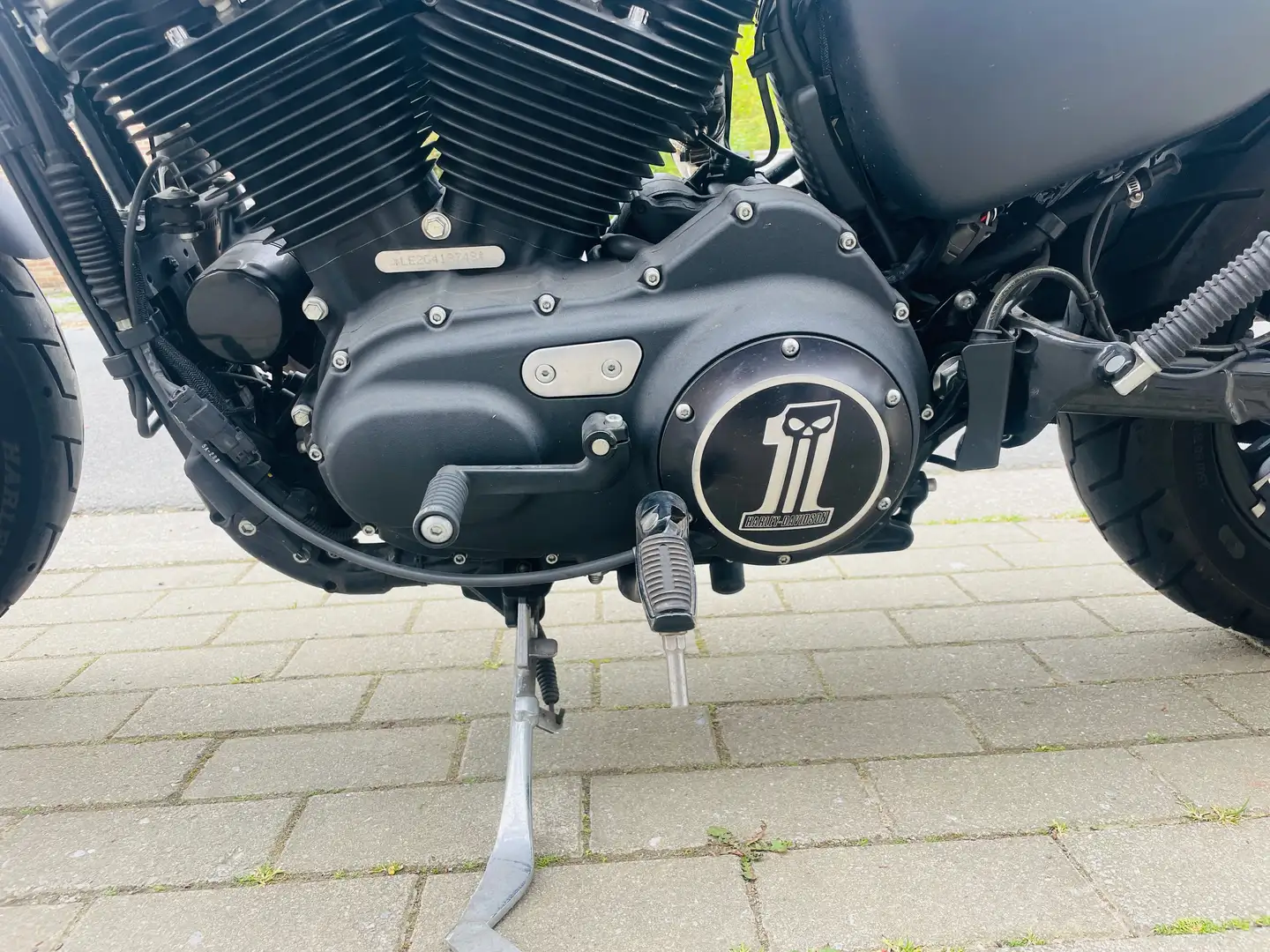 Harley-Davidson Iron 883 Zwart - 2