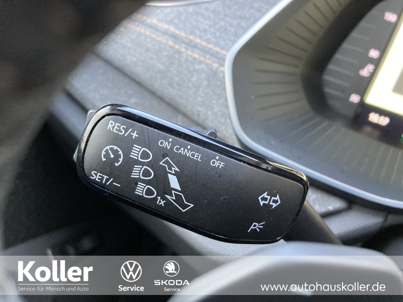 Skoda Octavia Octavia Combi 1.5 TSI DSG Panorama el.HK CAM GJR — photo 12