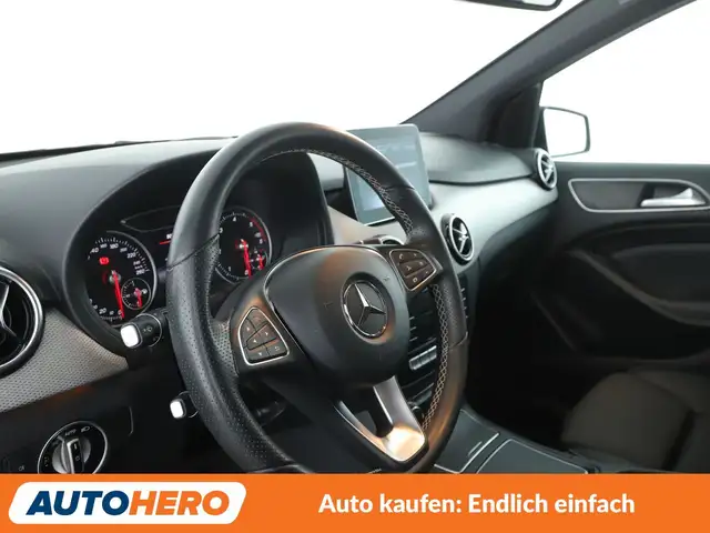 Mercedes-Benz B Class view 11