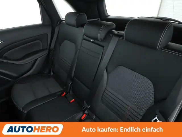 Mercedes-Benz B Class view 14