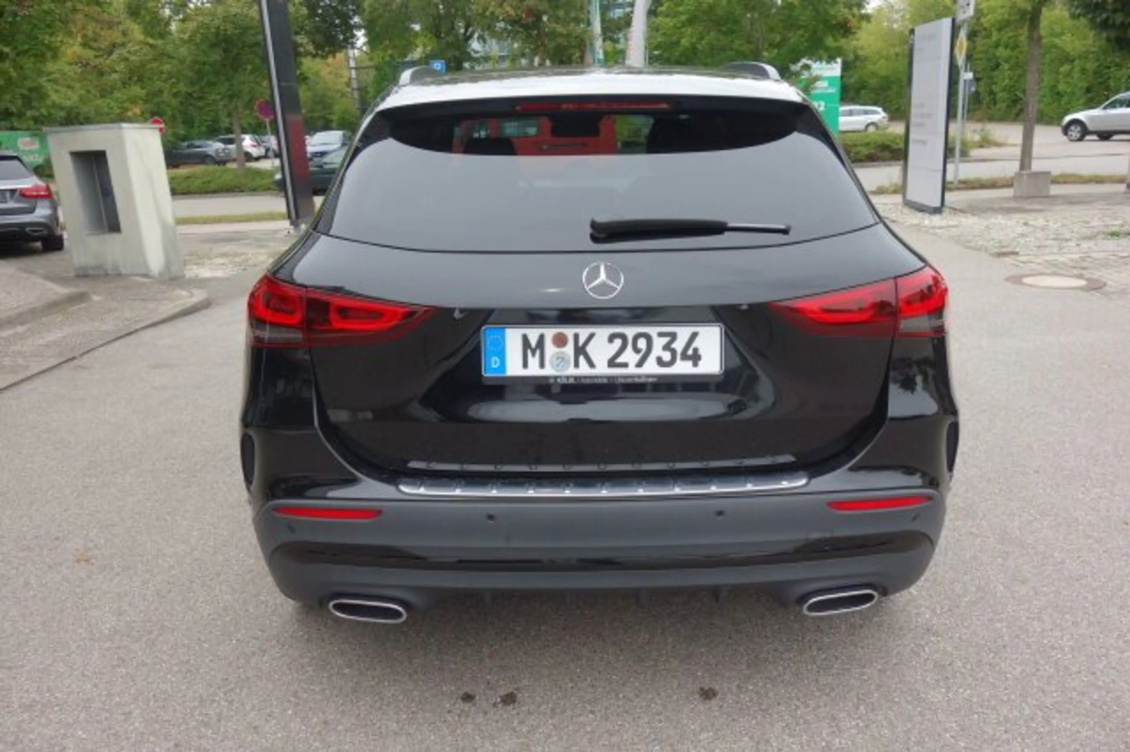 Mercedes-Benz GLA 200 GLA 200 AMG LINR LED MBUX HIGH 20 ZOLL NIGHT KAM — photo 7
