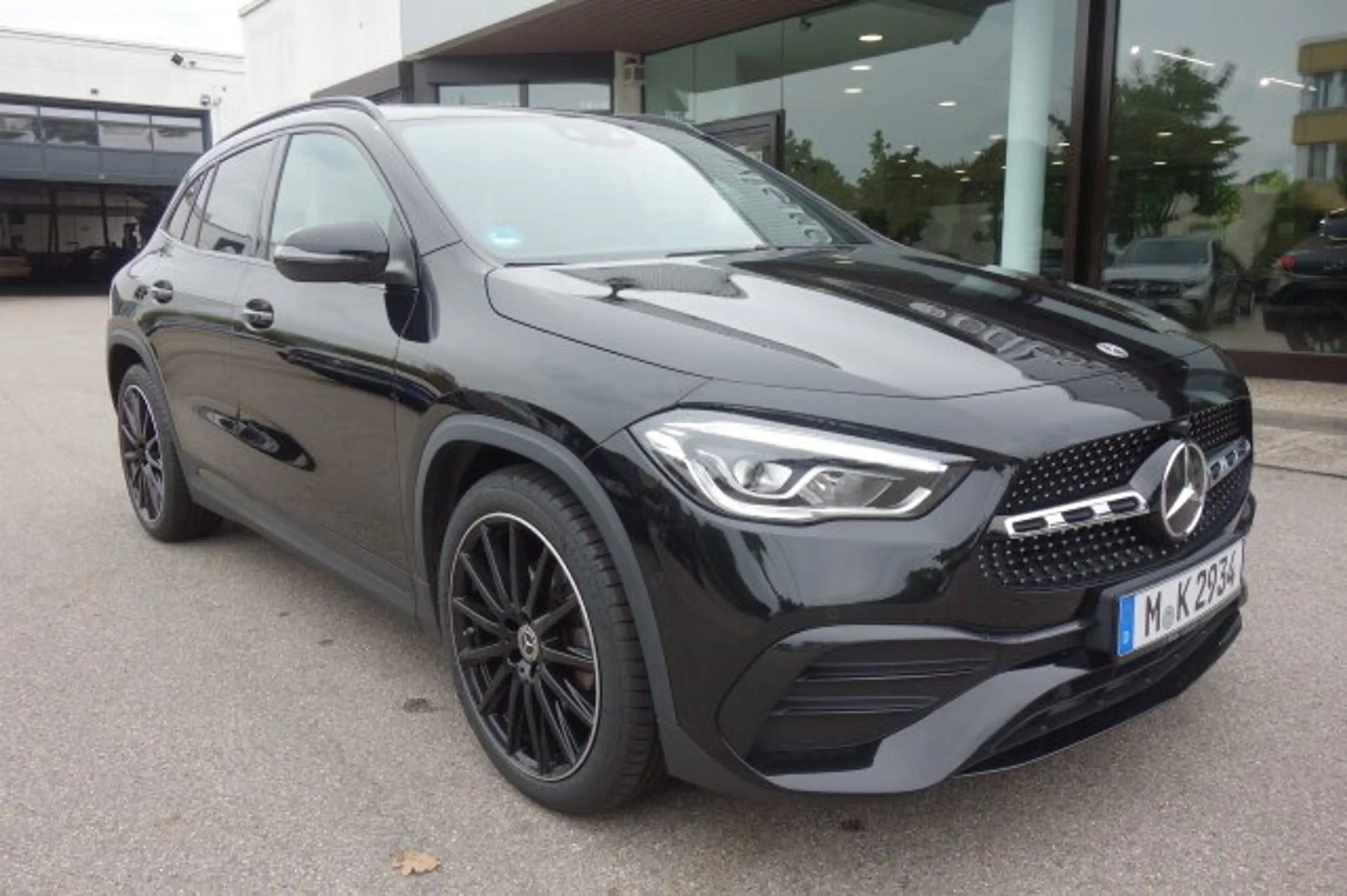 Mercedes-Benz GLA 200 GLA 200 AMG LINR LED MBUX HIGH 20 ZOLL NIGHT KAM — photo 5