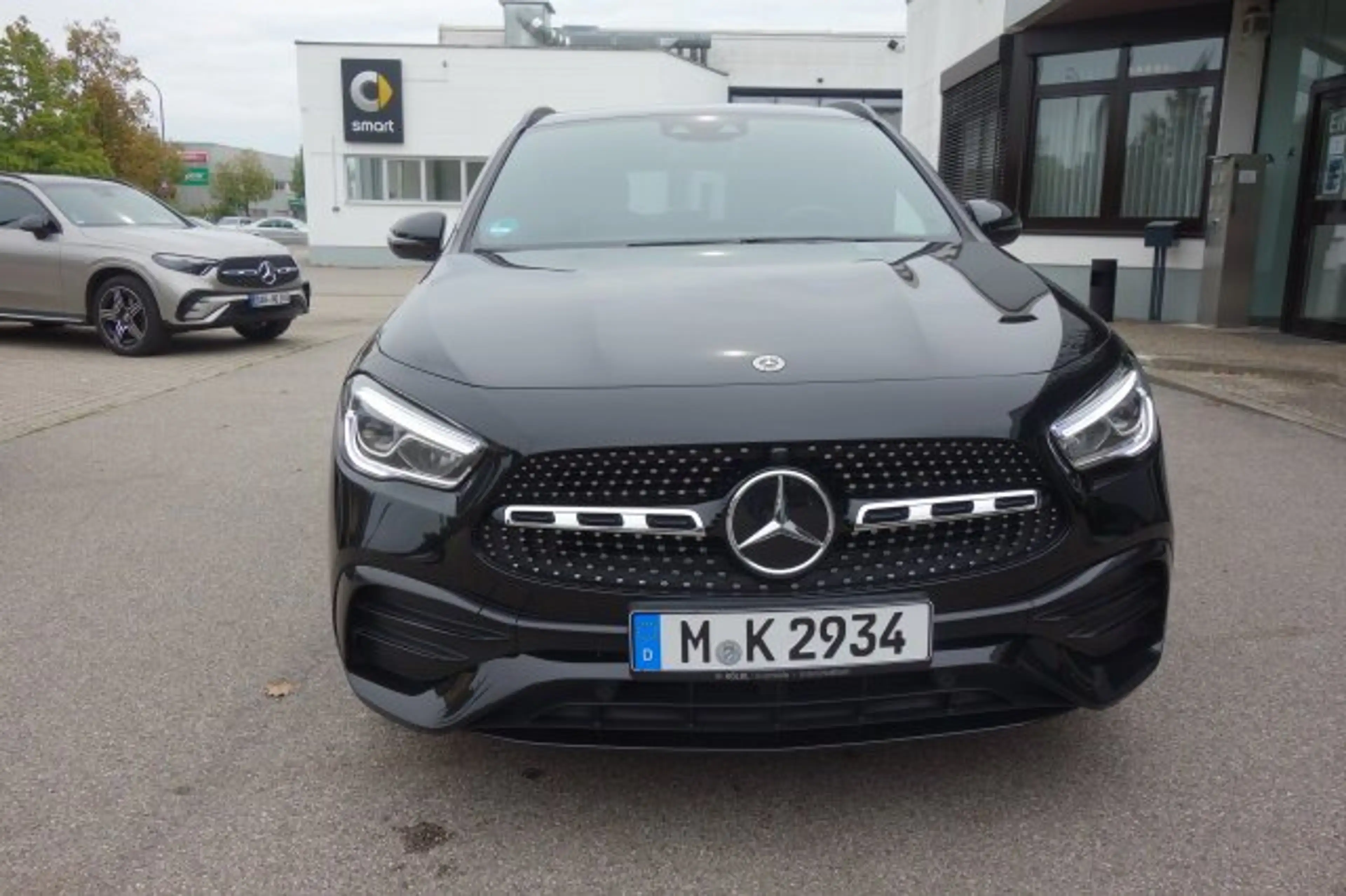 Mercedes-Benz GLA 200 GLA 200 AMG LINR LED MBUX HIGH 20 ZOLL NIGHT KAM — photo 4