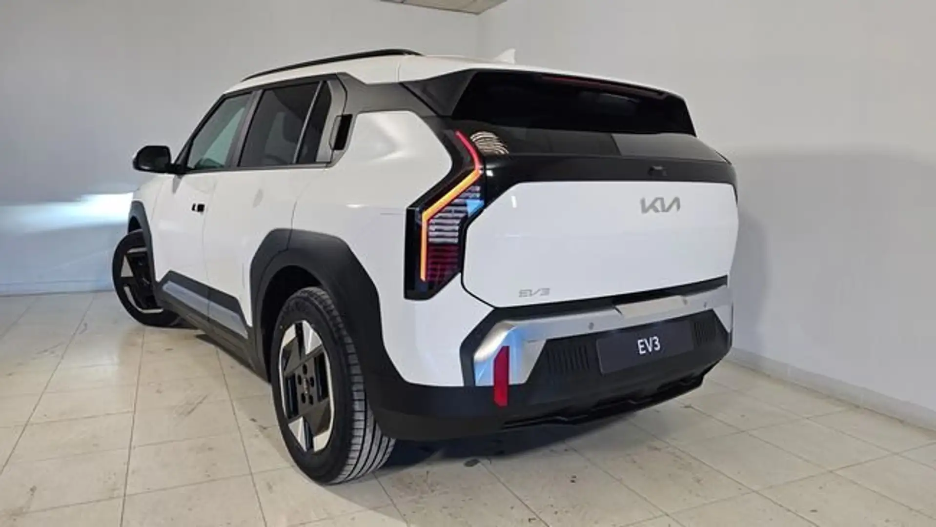 Kia EV3 Earth Standard Range Blanco - 2
