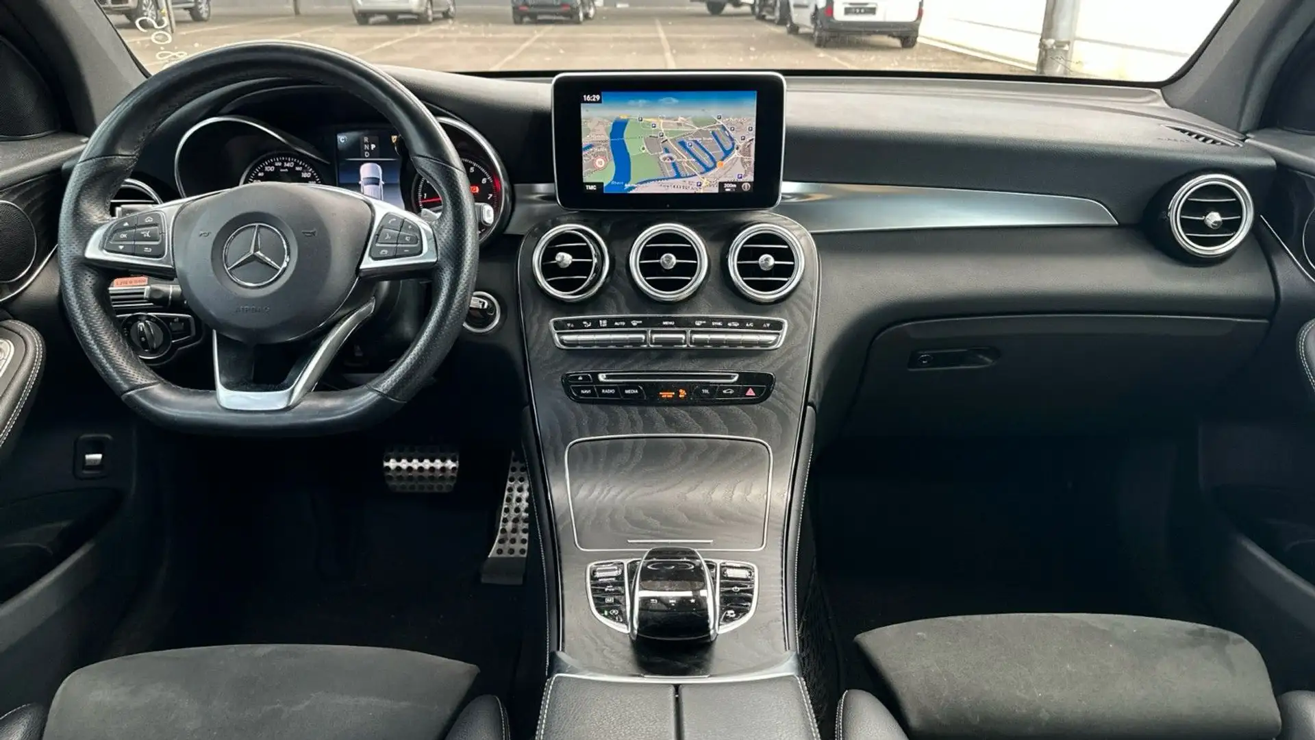 Mercedes-Benz GLC 300 AMG-LINE LED Kamera Elekt.Klappe Night Černá - 2