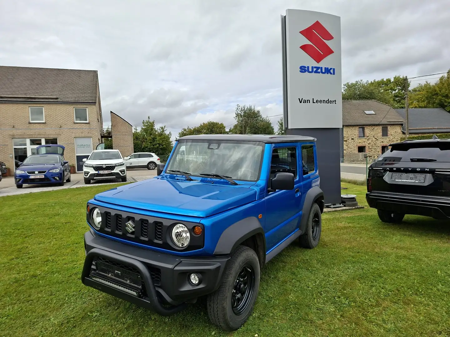 Suzuki Jimny Jimny 1.5i 4x4 GL Bleu - 1